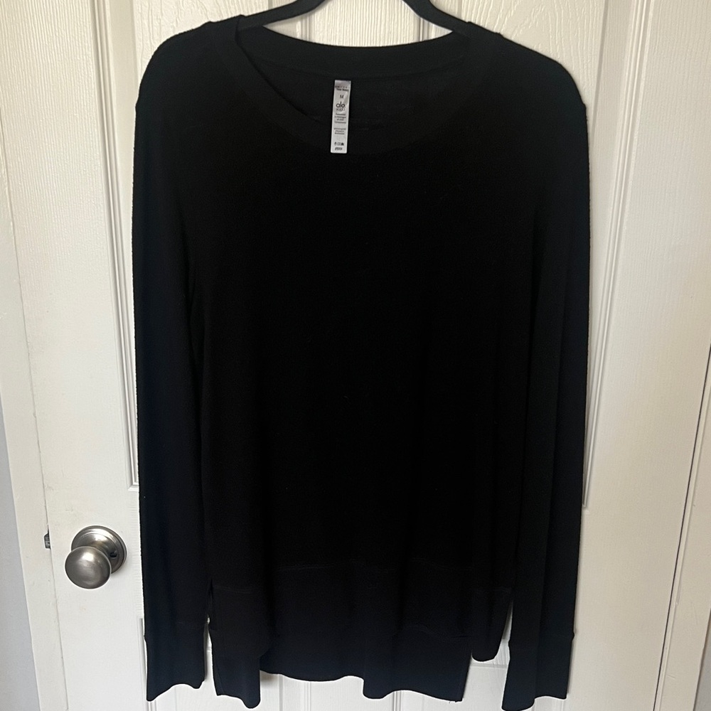 ALO Yoga Black Hi Low Crew Neck Top